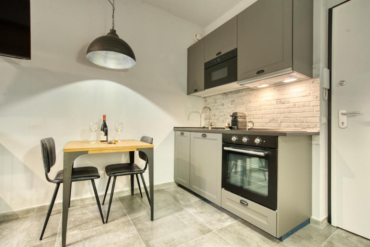 Italianflat - L'Angolo Dei Navigli Apartment Milan Luaran gambar