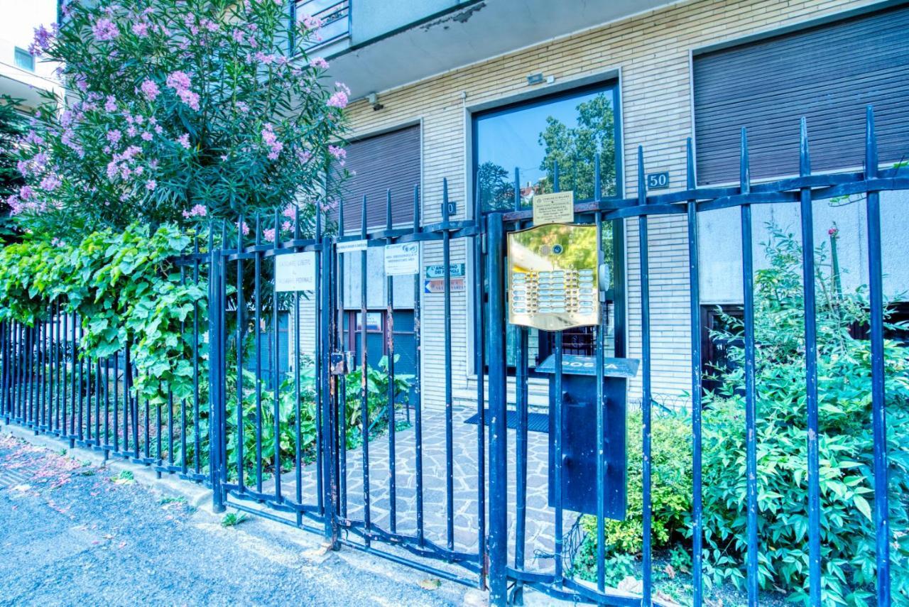 Italianflat - L'Angolo Dei Navigli Apartment Milan Luaran gambar